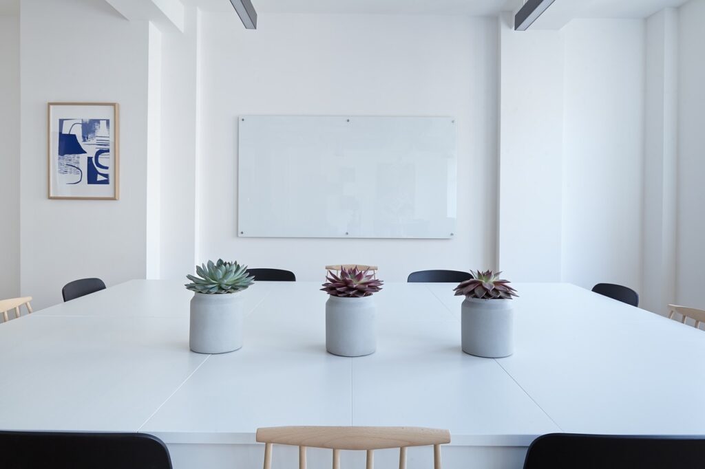 interior, table, chairs-2598110.jpg